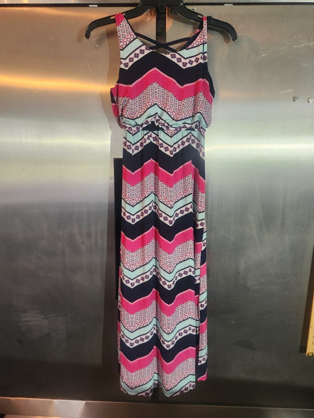 Three Pink Hearts Chevron Maxi Dress Crisscross Back Size 14 Only 1 in stock